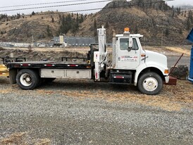 1998 International 8100 Crane Truck