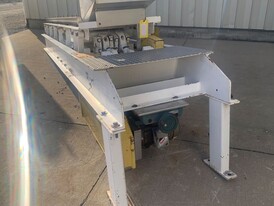 21in Wide x 12ft Long Vibrating Conveyor