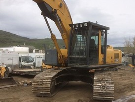 John Deere 270C LC Excavator