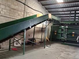 Consolidated DHW Series Textile Baler