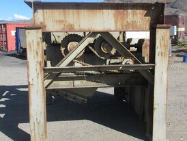 McFarlane-Eggers 16in Dia. x 12in Roll Crusher