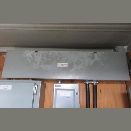 Hoffman 600 Amp Splitter Trough