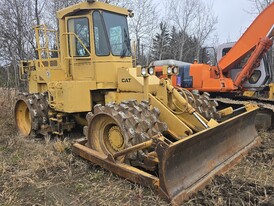 CAT 815B Soil Compactor
