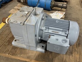 SEW-Eurodrive R107 Gearmotor