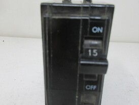 Square D QOB 15 Amp Breaker