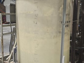 1,000 Gallon Vertical Chemical Tank
