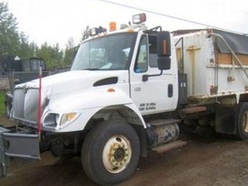 International 7400 Dump Truck