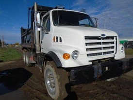 Sterling LT7501 Dump Truck
