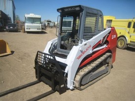 Minicargador de Multi-Terreno Takeuchi 130