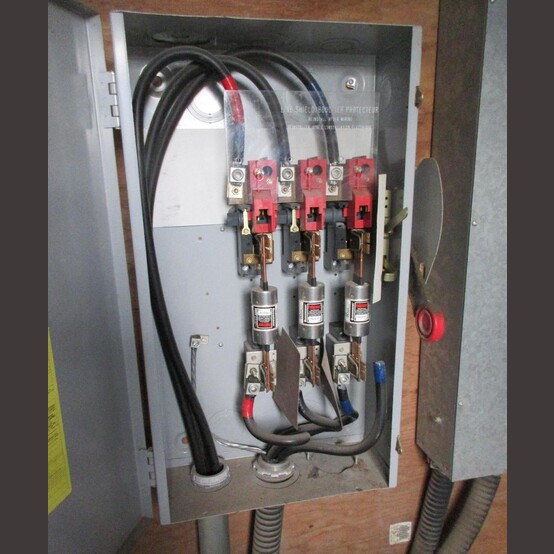 Cutler Hammer 200 Amp Fusible Disconnect