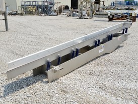 Key Technology 14 in x 18.5 ft Vibrating Conveyor