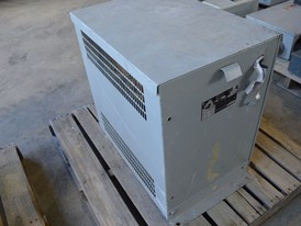 Transformador Hammond de 75 KVA