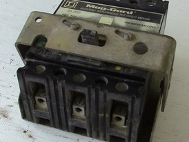 Square D 3 Pole 30 Amp Breaker