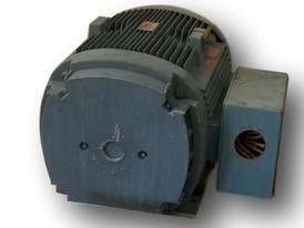 Motor General Electric de 250 HP