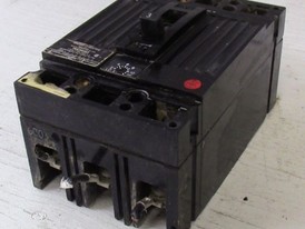 General Electric 3 Pole 3 Amp Breaker