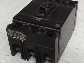 Interruptor General Electric TED de 3 polos 50 amp