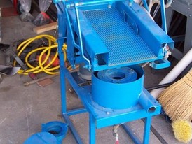 Hy-G P7  Concentrator with Vibrating Screen