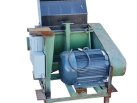 Rapid 1224C Granulator