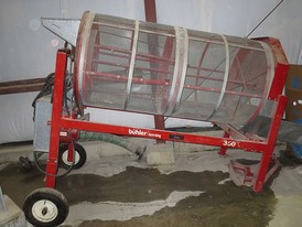 Buhler Farm King 2.5 ft x 5 ft Separator