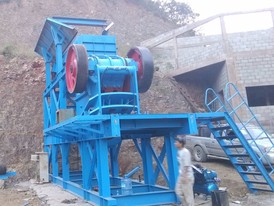 Semi Mobile Crushing Plant