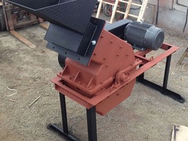 24 In. x 16 In. Hammer Mill