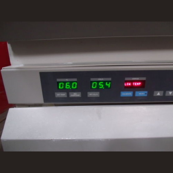 GS Laboratory Incubator Supplier Worldwide Used GS Laboratory CO2