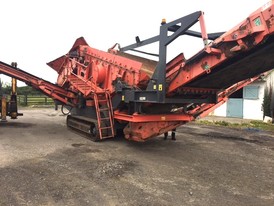 Terex-Finlay 883 Screener