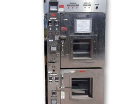 Gruenberg Cabinet Vacuum Drying Oven 9 kW