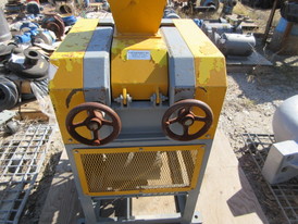 FLSmidth ESSA RC2000 Roll Crusher