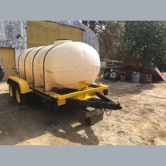 1200 Gallon Towable Water Trailer For Sale used 1200 Gallon Towable