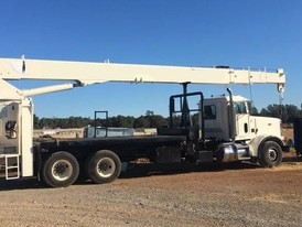 2001 National 9103A Boom Truck 