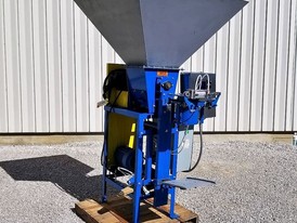ECC 920i-3A Auger Bagger