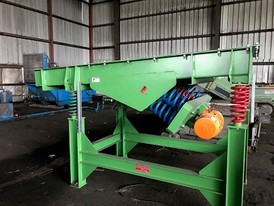 General Kinetics Vibrating Feeder 