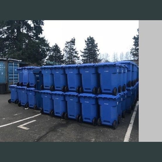 Savona Equipment Sells Recycling Plastic Totes