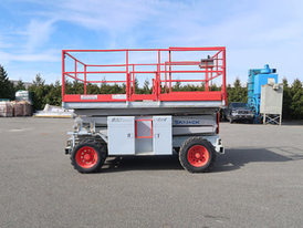 Skyjack SJ8831 Scissor Lift