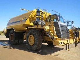 2007 CAT 773F Water Truck