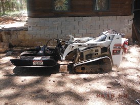 Minicargador Bobcat MT52