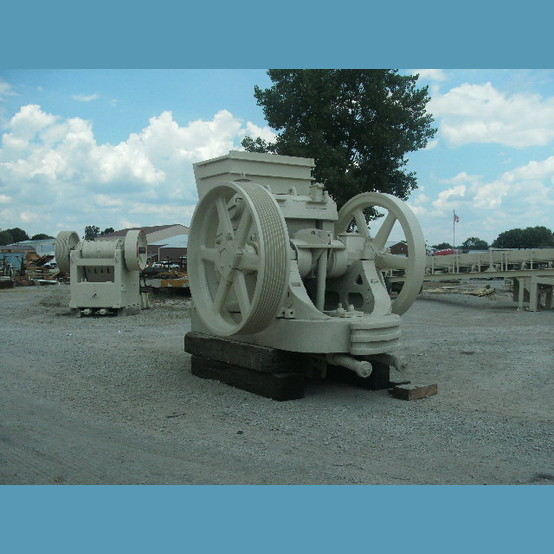 Savona Equipment Sells Traylor 28 in. x 36 in. Jaw Crusher