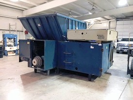 2003 Challenger Plastic Shredder