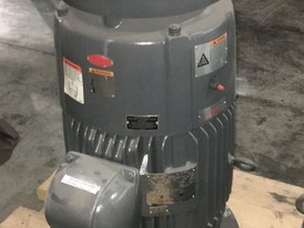 US Electric 25 HP Vertical Motor