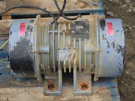 Vibrator Uras KEE-13-6B