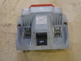 Interruptor Principal Federal Pioneer de 2 polos 200 amp