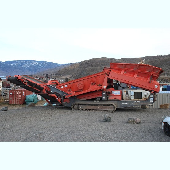 Sandvik QE340 Track Mounted Screen