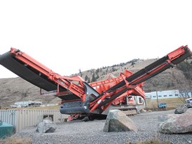 Sandvik QE340 Track Mounted Screen