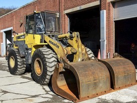 Komatsu WA320-6 Wheel Loader