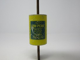 BUSS LOW-PEAK DUAL-ELEMENT TIME DELAY 300 AMP FUSE