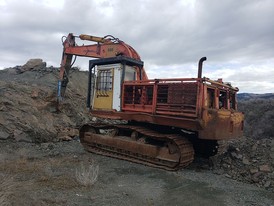 Caterpillar 235 Excavator