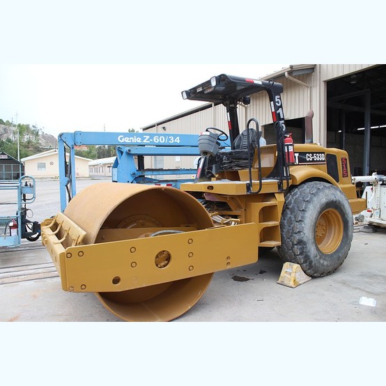 Aplanadora CAT RODO CS-533D