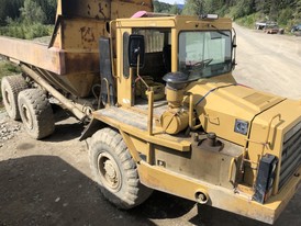 CAT D250B Articulated Dump Truck