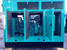 Cummins 100 kW Diesel Generator